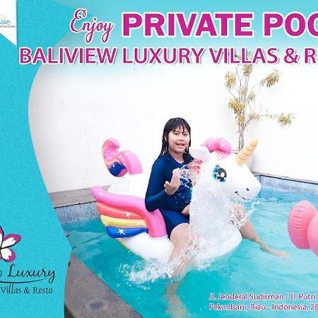 The Baliview Luxury Villas & Resto Пеканбару Екстериор снимка