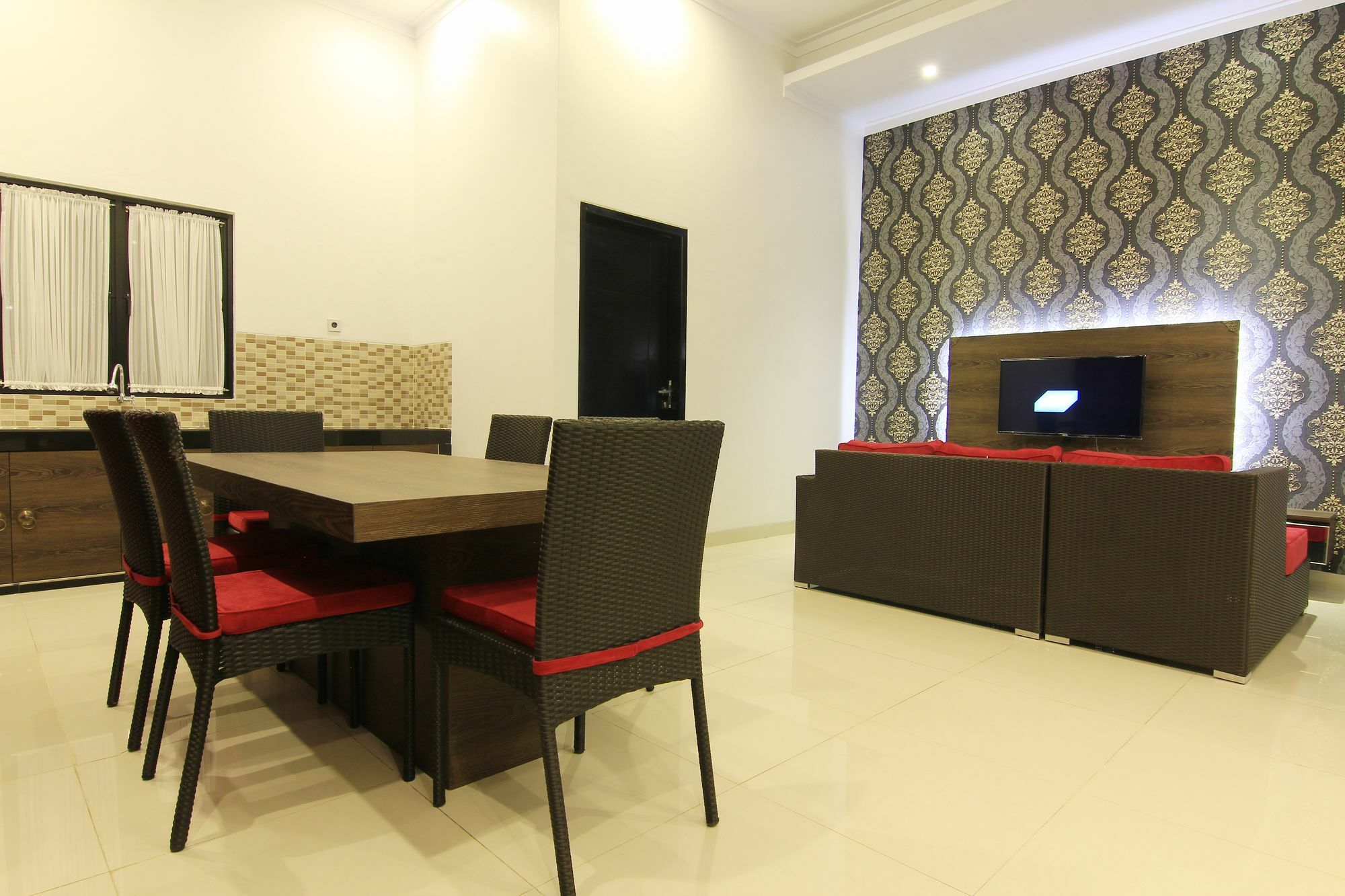 The Baliview Luxury Villas & Resto Пеканбару Екстериор снимка